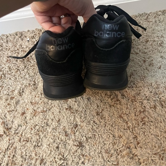 Women’s New Balance 574 Black Onyx Suede Casual Shoes Sneakers size 8 - Picture 3 of 7